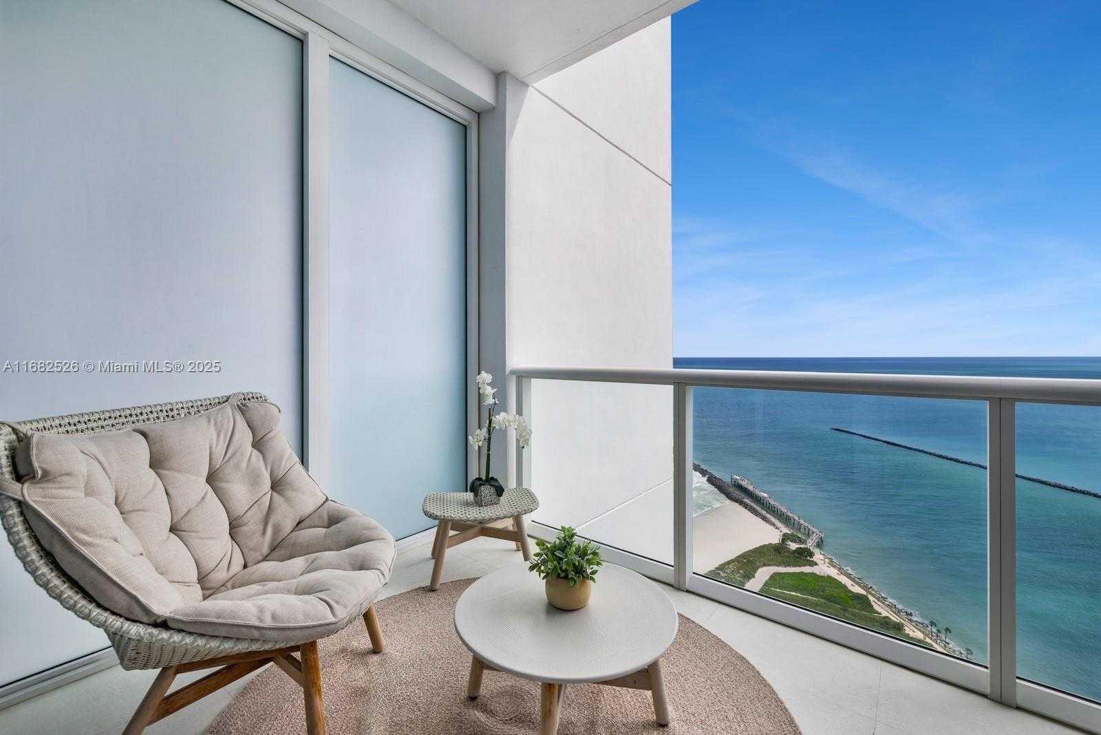 Small Image of 100 SOUTH POINTE DR #3803, Miami Beach Number 22