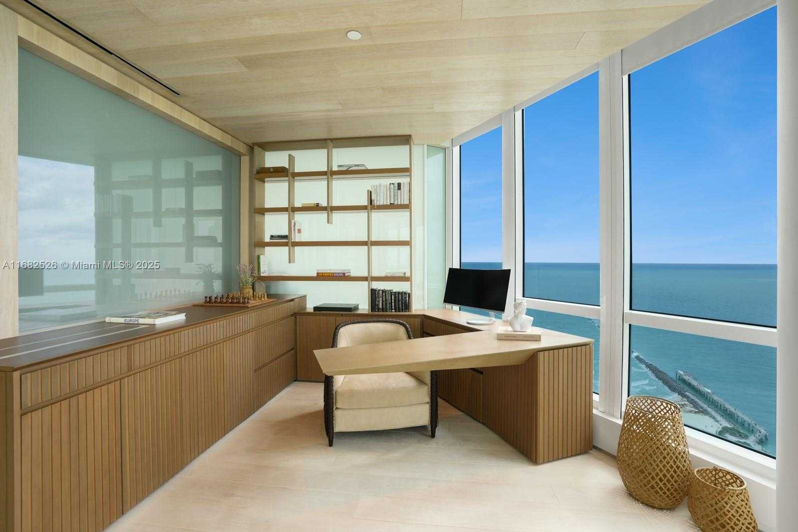 Small Image of 100 SOUTH POINTE DR #3803, Miami Beach Number 24