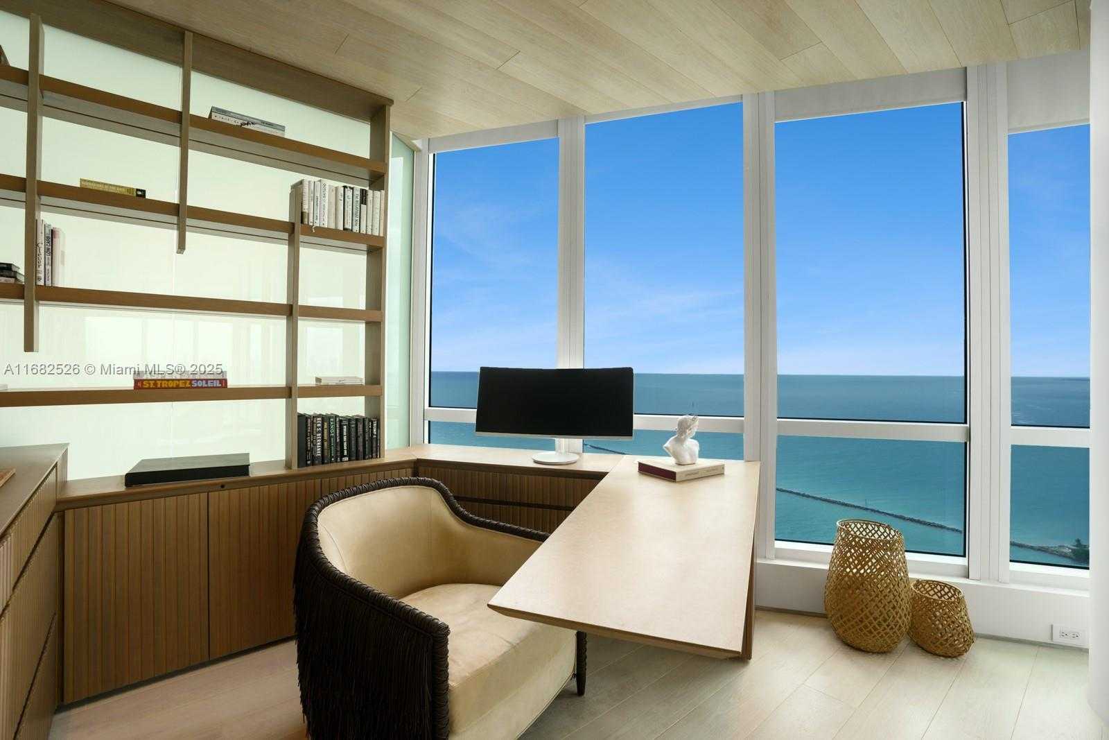 Small Image of 100 SOUTH POINTE DR #3803, Miami Beach Number 25