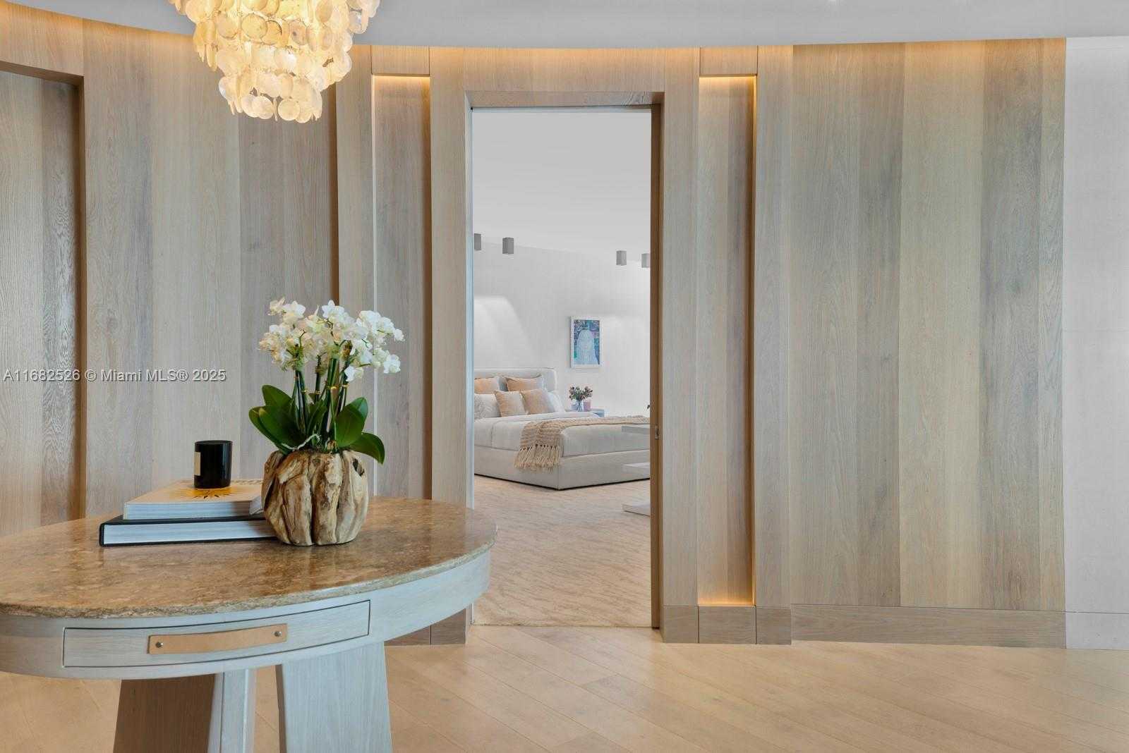 Small Image of 100 SOUTH POINTE DR #3803, Miami Beach Number 26