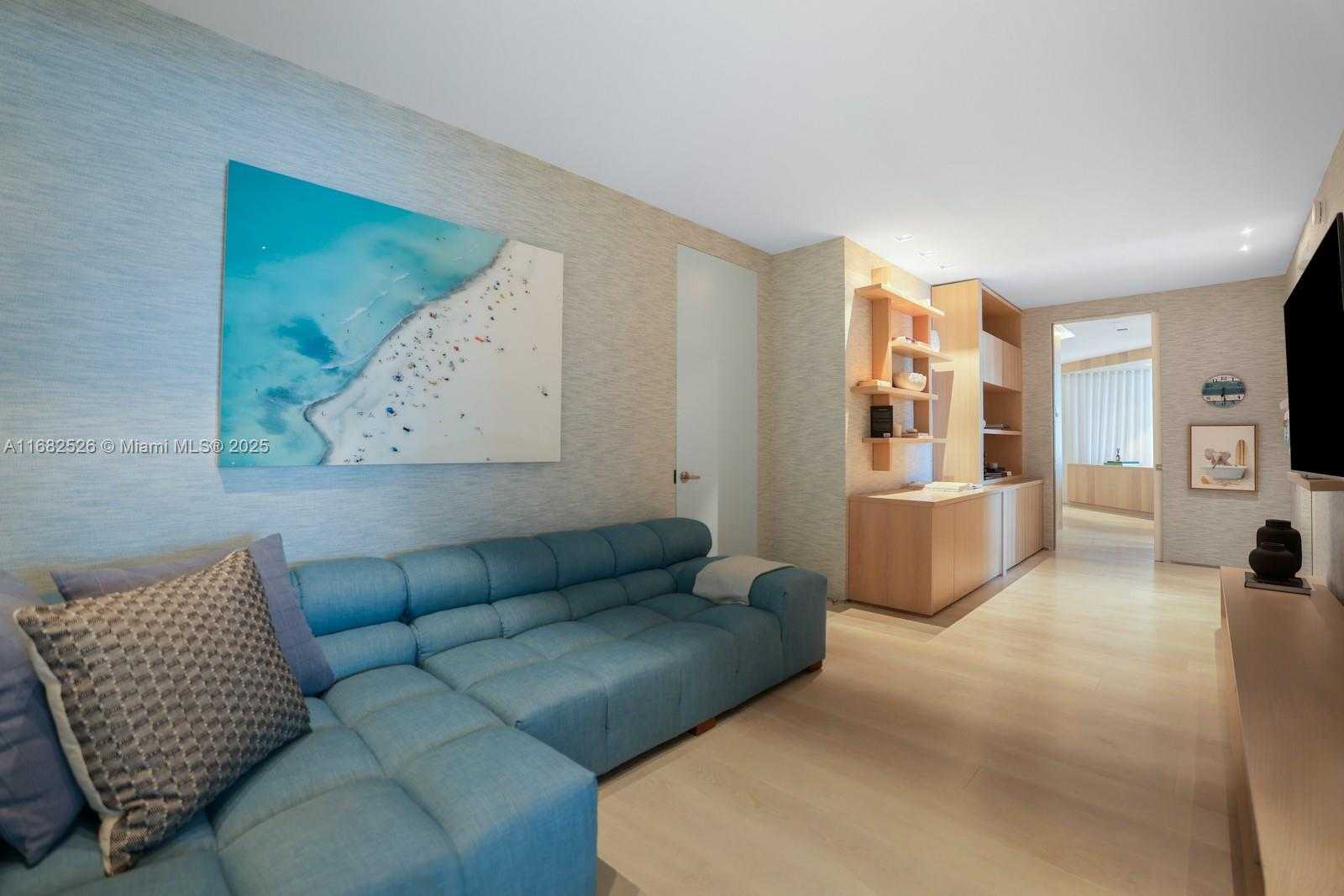 Small Image of 100 SOUTH POINTE DR #3803, Miami Beach Number 34