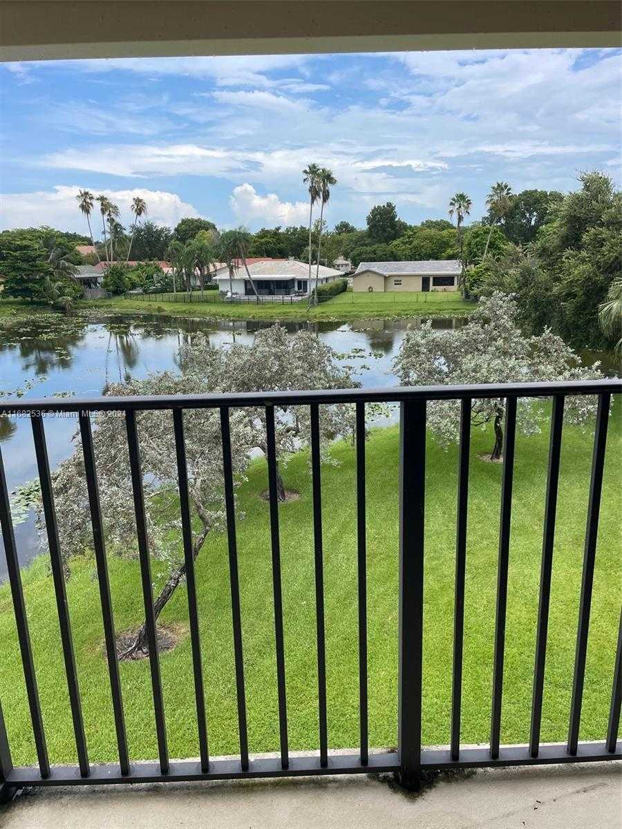 Small Image of 11453 NORTH WEST 39TH CT #308-2, Coral Springs Number 10