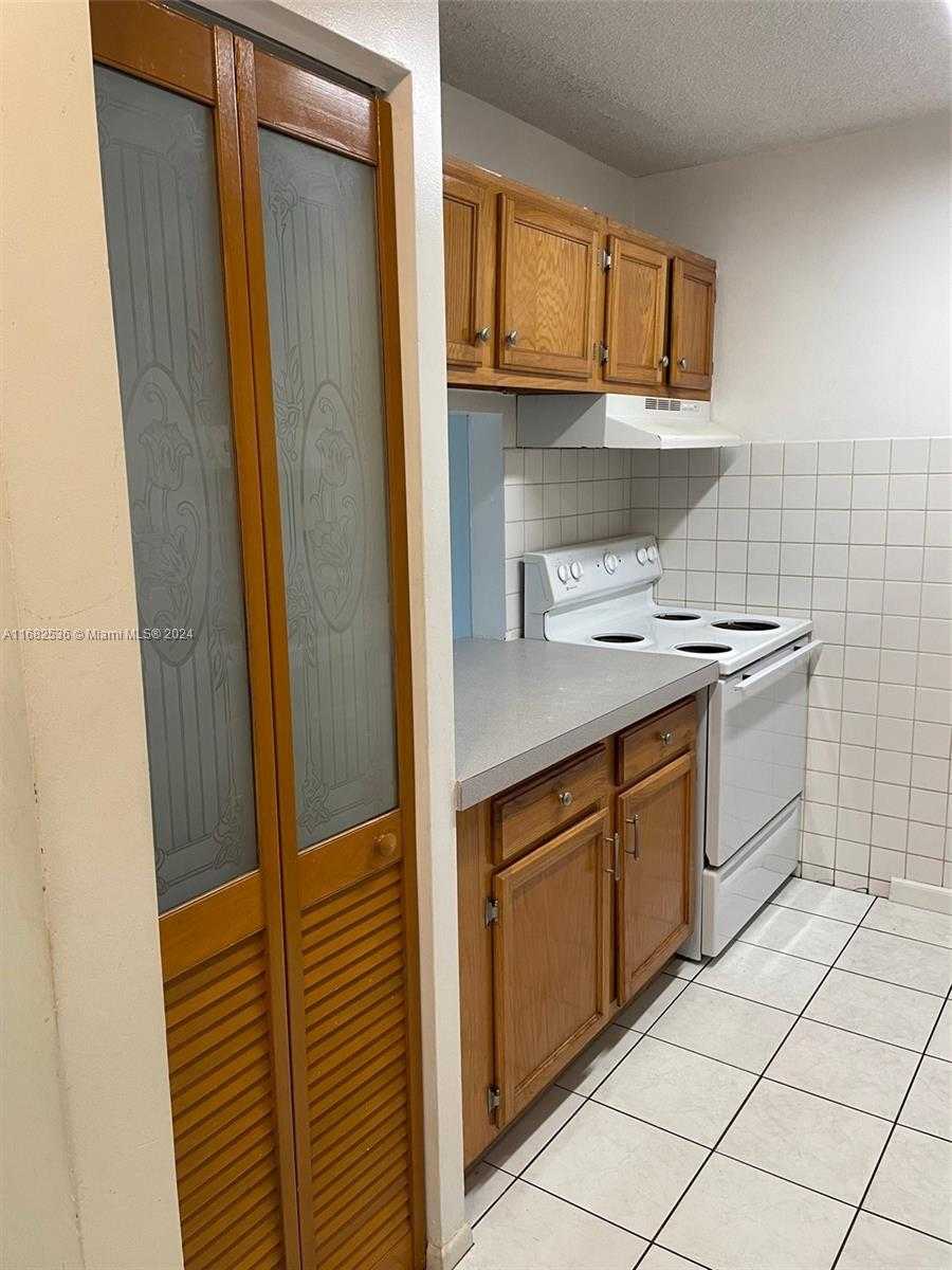 Small Image of 11453 NORTH WEST 39TH CT #308-2, Coral Springs Number 4