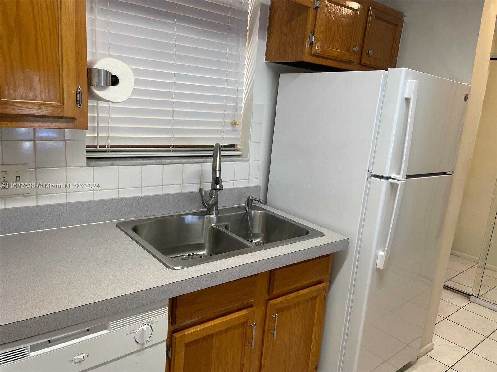 Small Image of 11453 NORTH WEST 39TH CT #308-2, Coral Springs Number 6