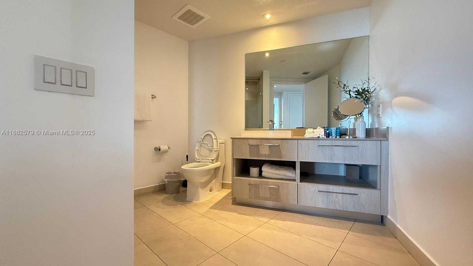 Small Image of 4111 SOUTH OCEAN DR #2712, Hollywood Number 16