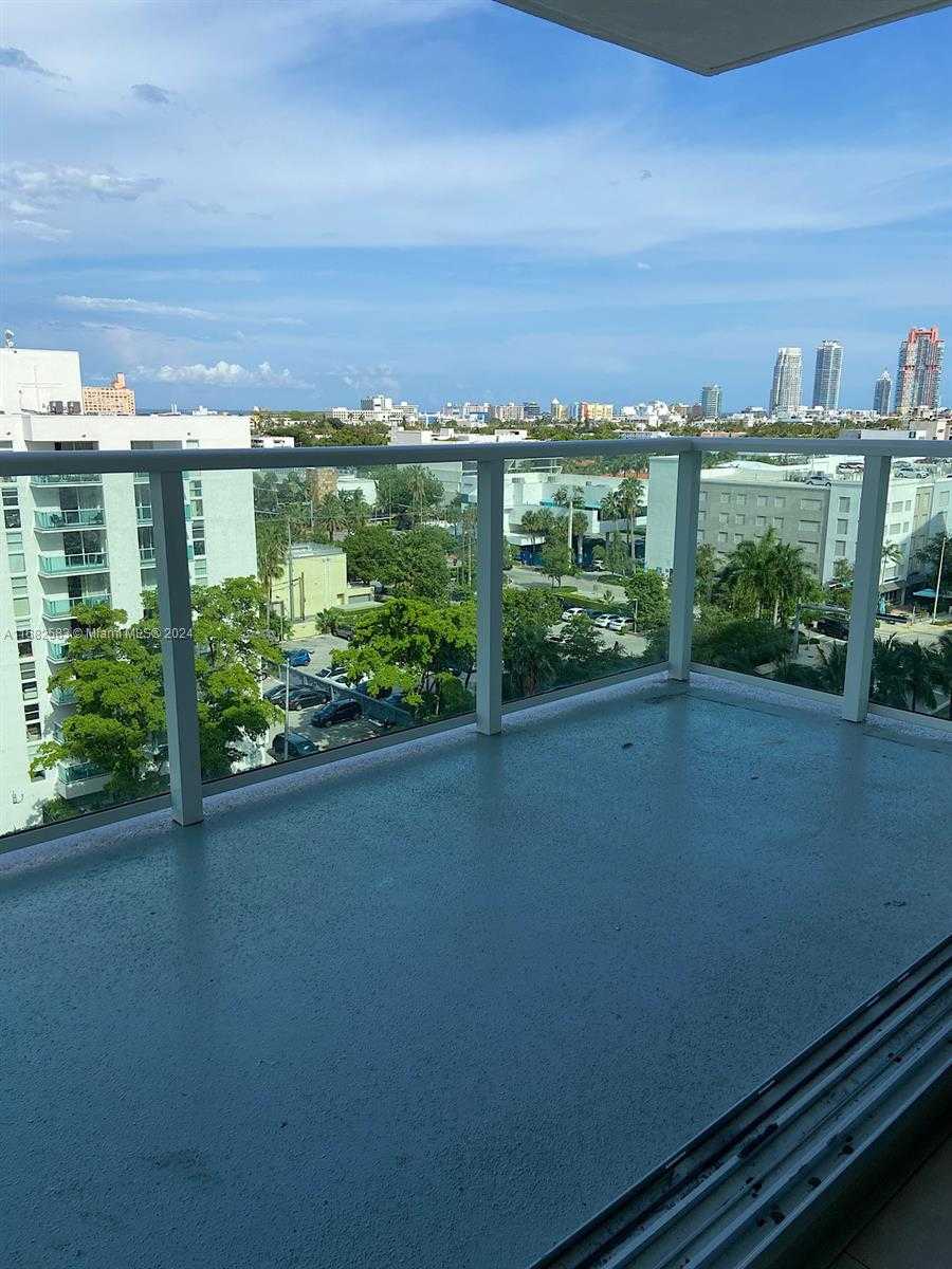 Small Image of 1000 WEST AVE #910, Miami Beach Number 18