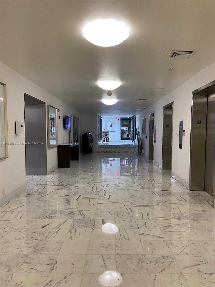 Small Image of 1000 WEST AVE #910, Miami Beach Number 22