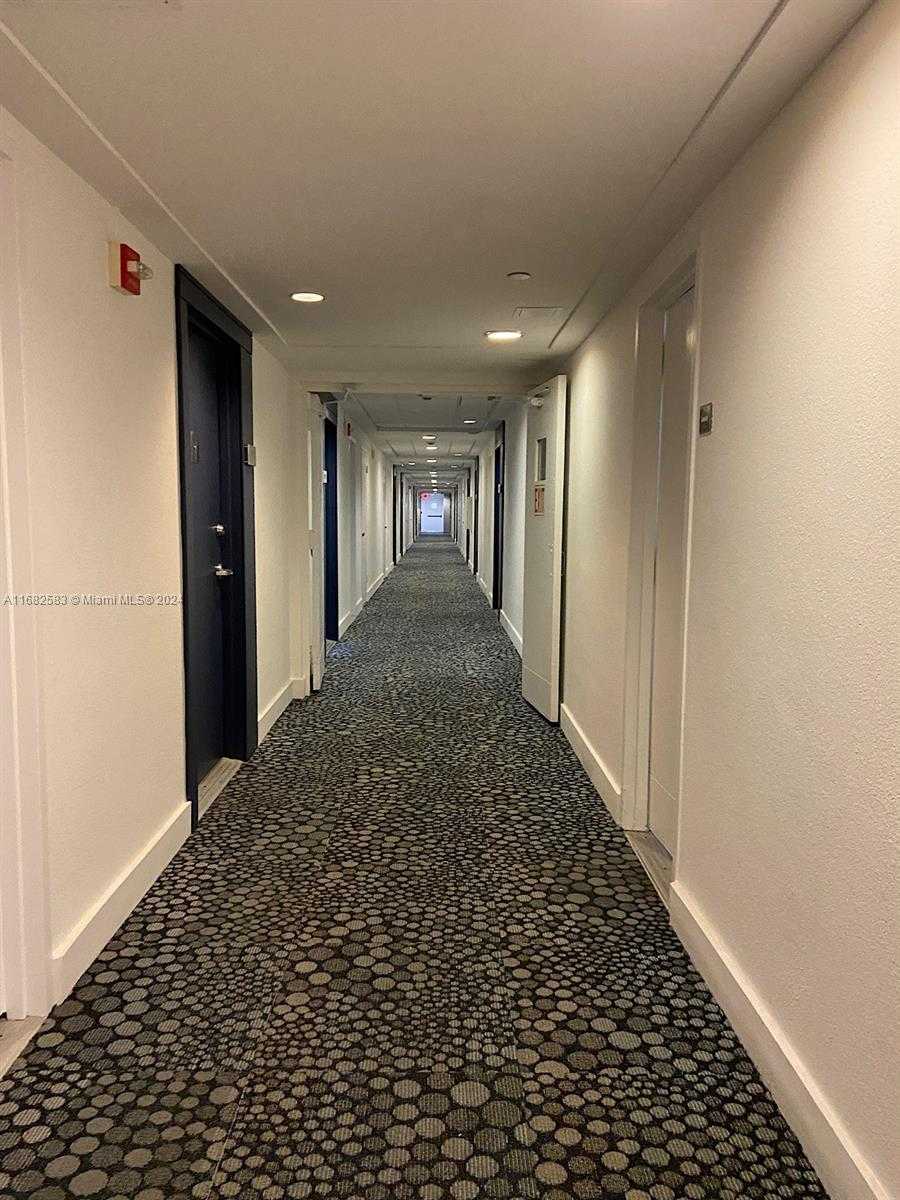 Small Image of 1000 WEST AVE #910, Miami Beach Number 27