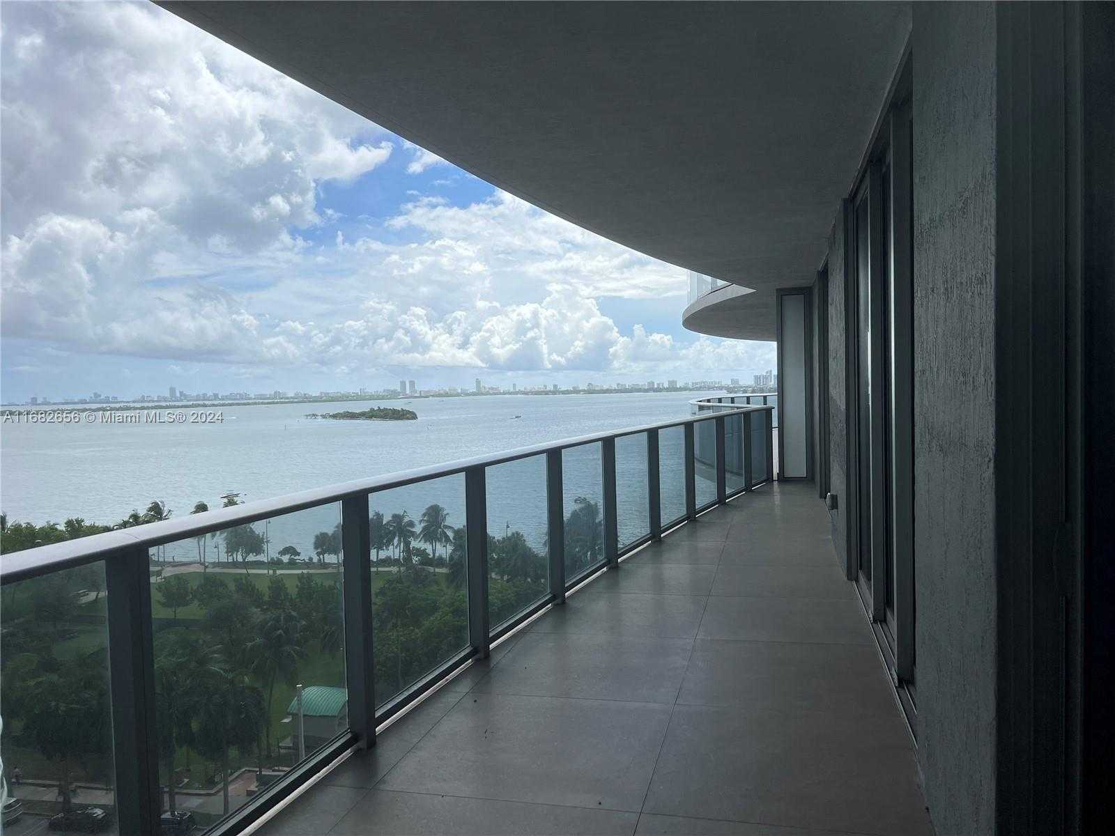 Small Image of 488 NE 18th St, Miami, FL 33132, USA Number 20