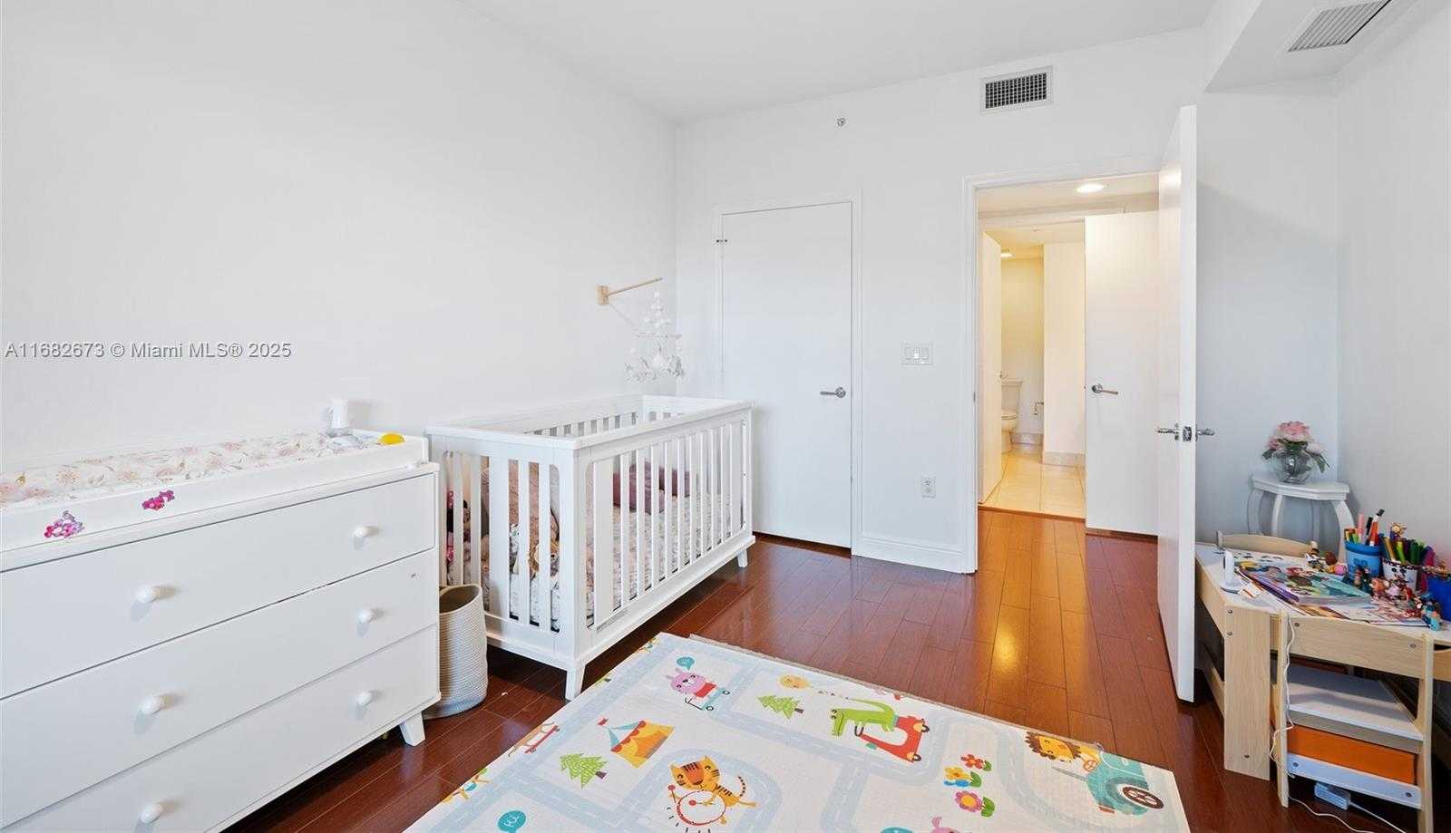 Small Image of 20000 EAST COUNTRY CLUB DR #314, Aventura Number 16