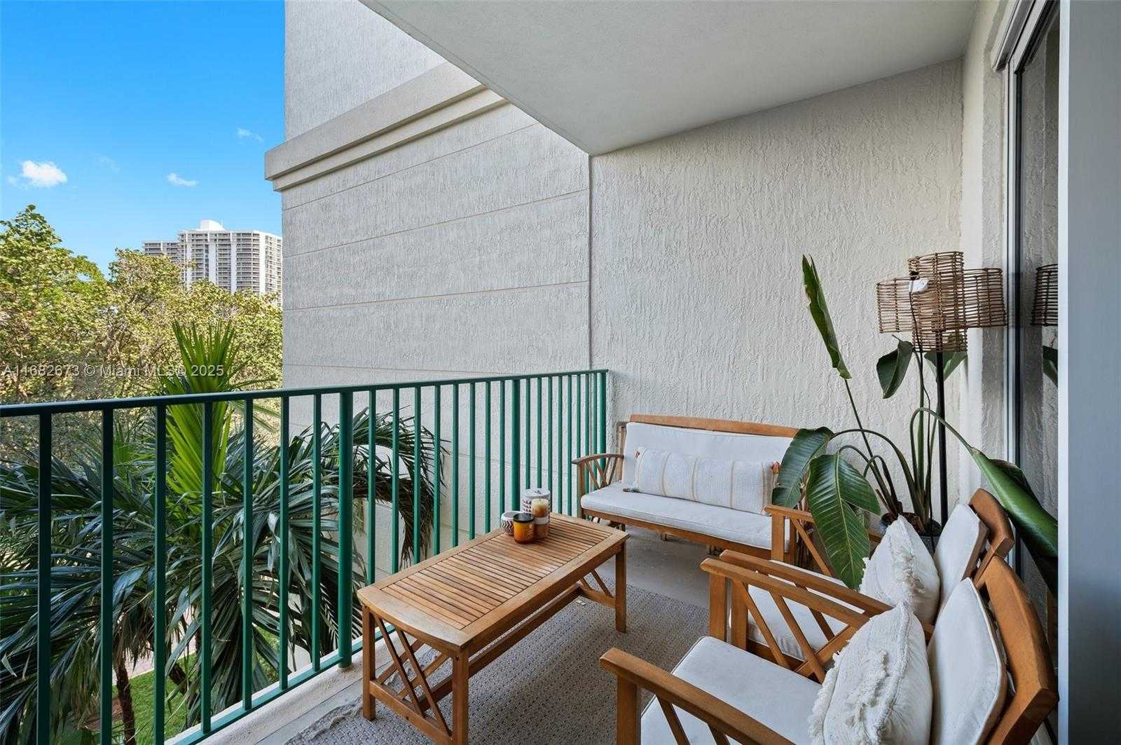 Small Image of 20000 EAST COUNTRY CLUB DR #314, Aventura Number 19