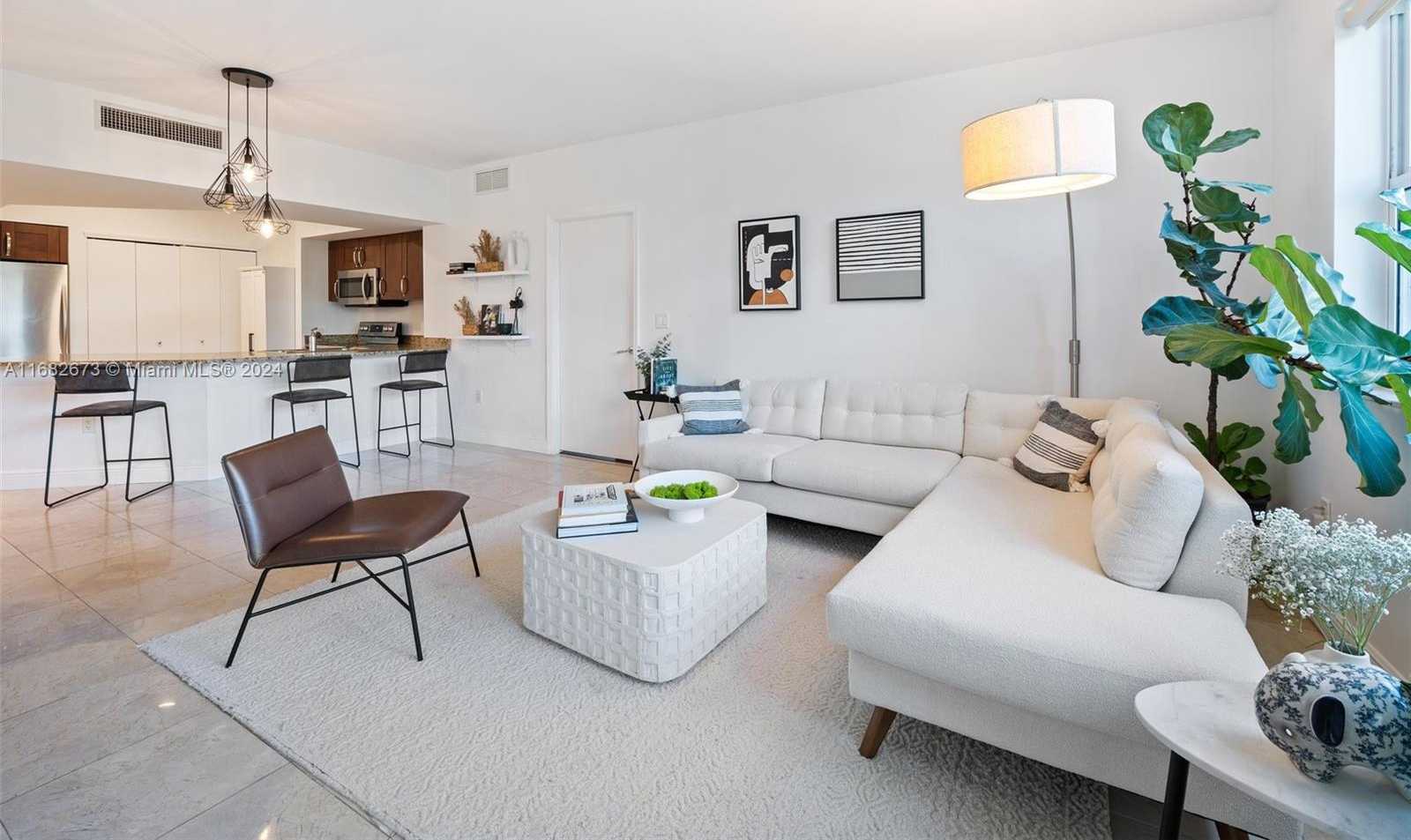 Small Image of 20000 EAST COUNTRY CLUB DR #314, Aventura Number 3