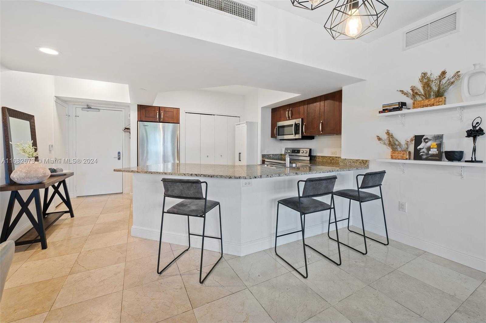 Small Image of 20000 EAST COUNTRY CLUB DR #314, Aventura Number 7
