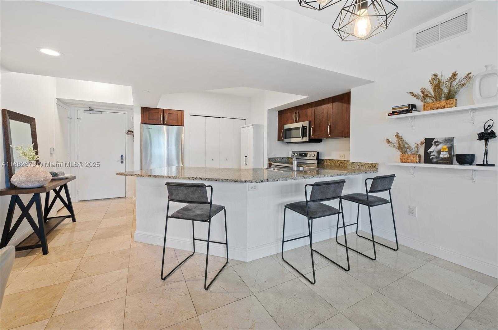 Small Image of 20000 EAST COUNTRY CLUB DR #314, Aventura Number 8