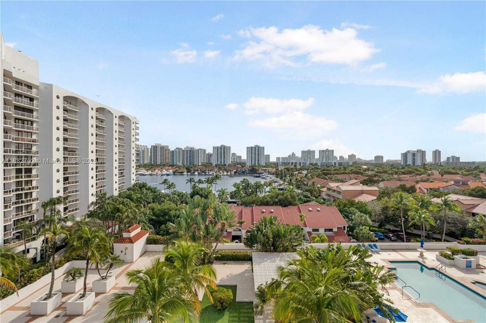 Small Image of 3600 YACHT CLUB DR #803, Aventura Number 17