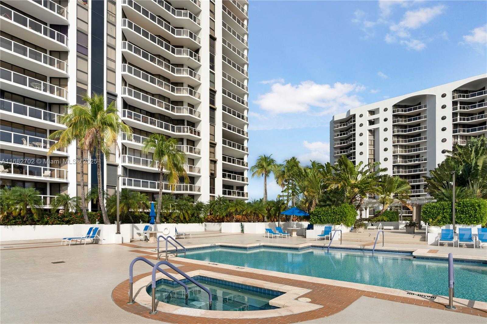 Small Image of 3600 YACHT CLUB DR #803, Aventura Number 20
