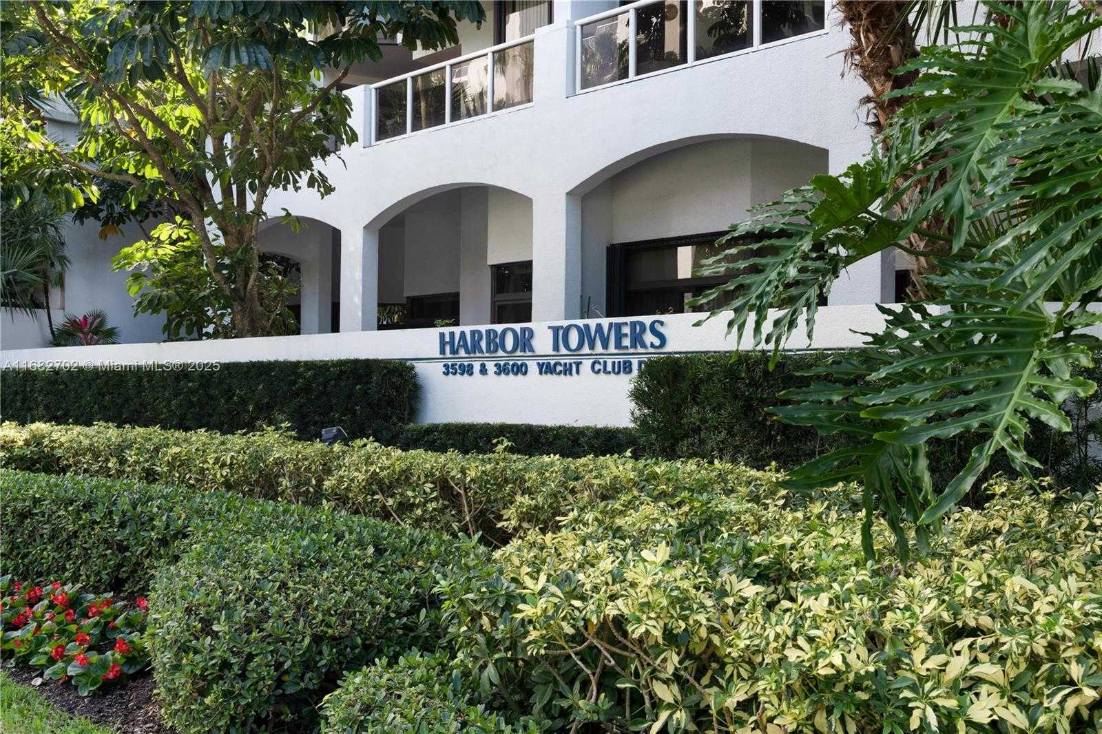 Small Image of 3600 YACHT CLUB DR #803, Aventura Number 24