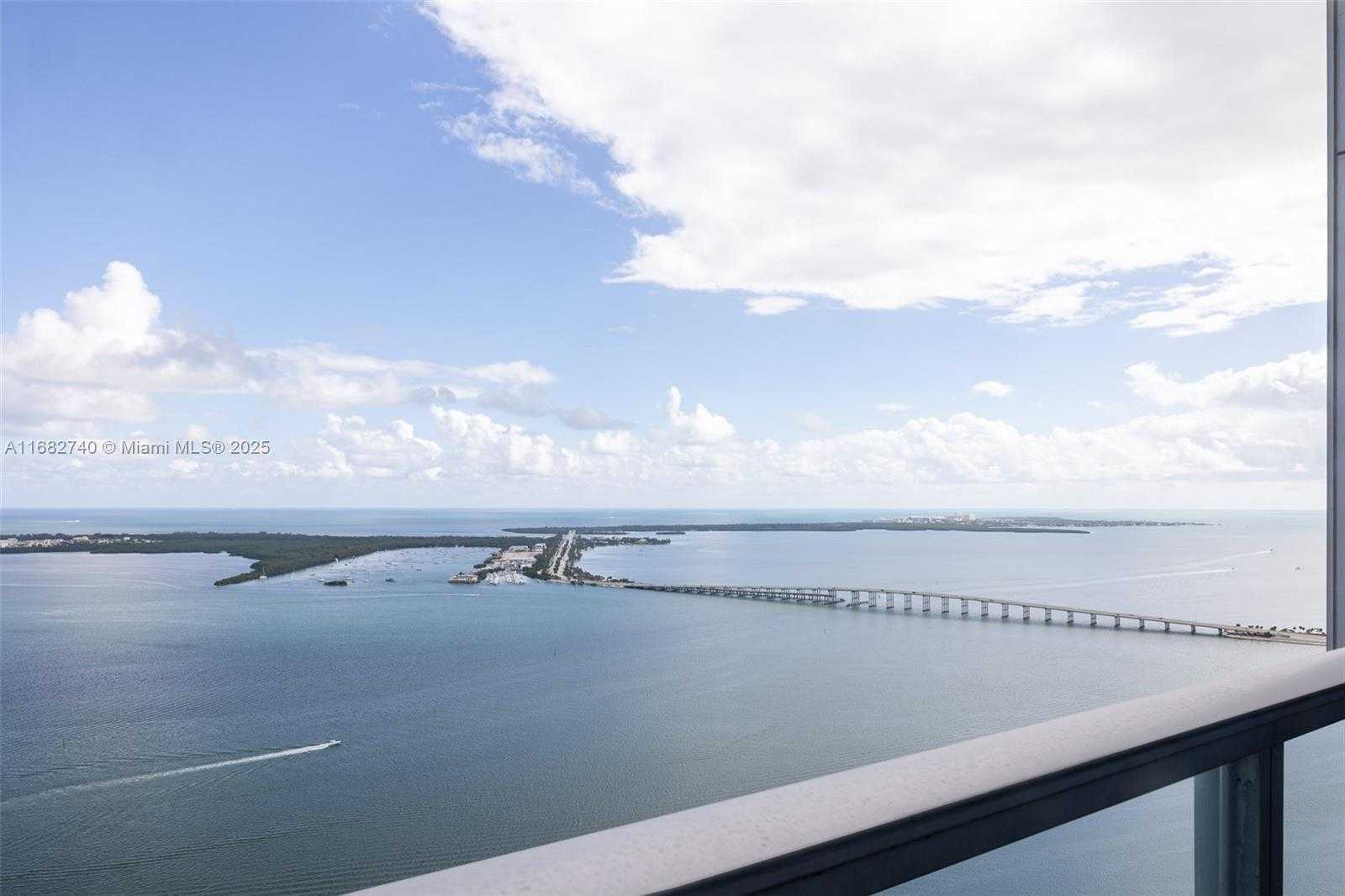 Small Image of 1425 BRICKELL AVE #55F, Miami Number 2