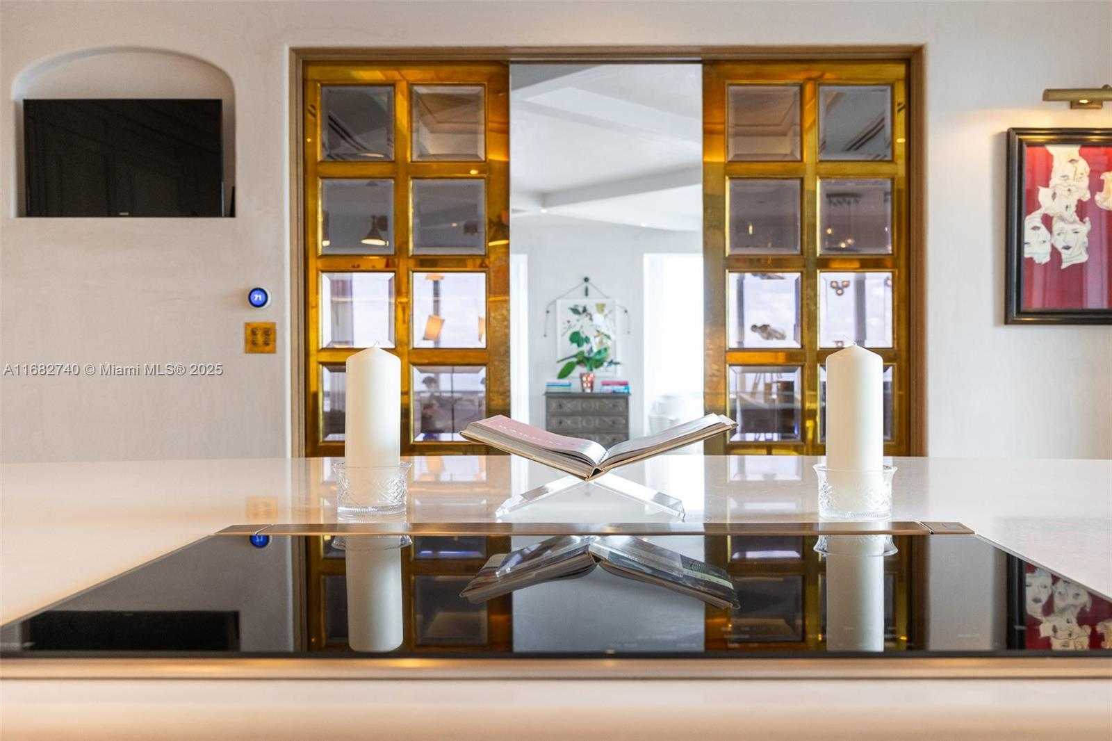 Small Image of 1425 BRICKELL AVE #55F, Miami Number 9