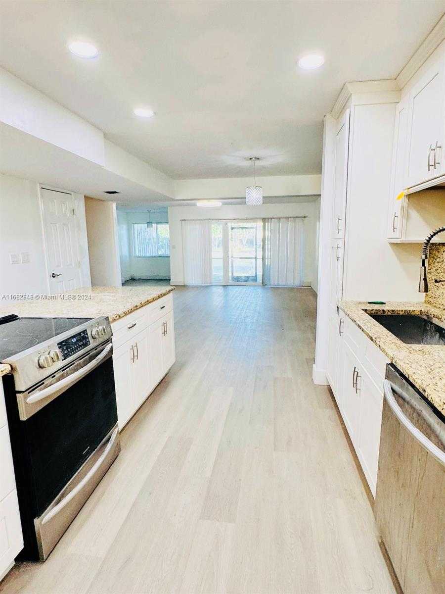 Small Image of 1760 NORTH WEST 58TH AVE #7, Lauderhill Number 3