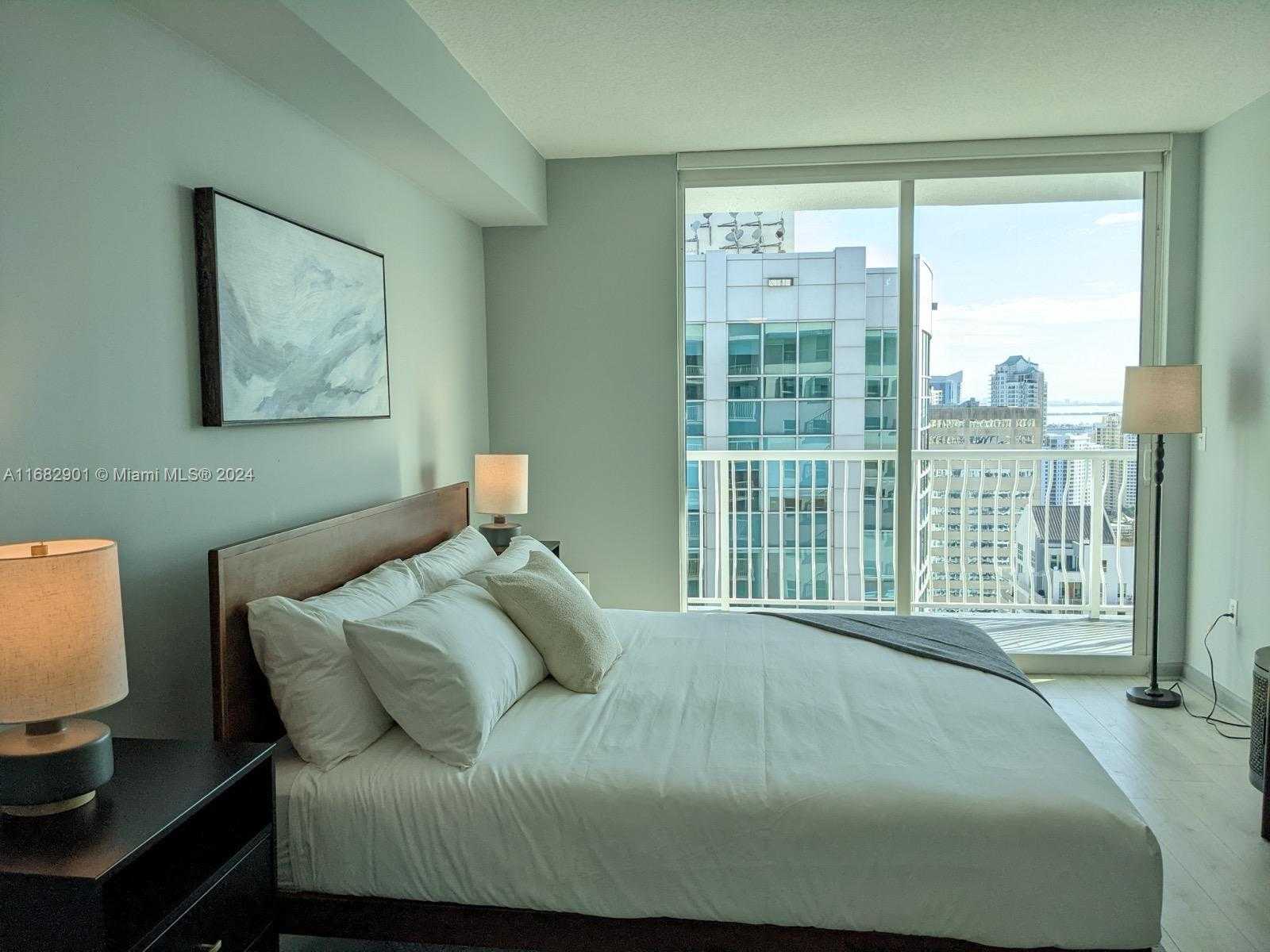 Small Image of 1200 BRICKELL BAY DR #PH4204, Miami Number 11