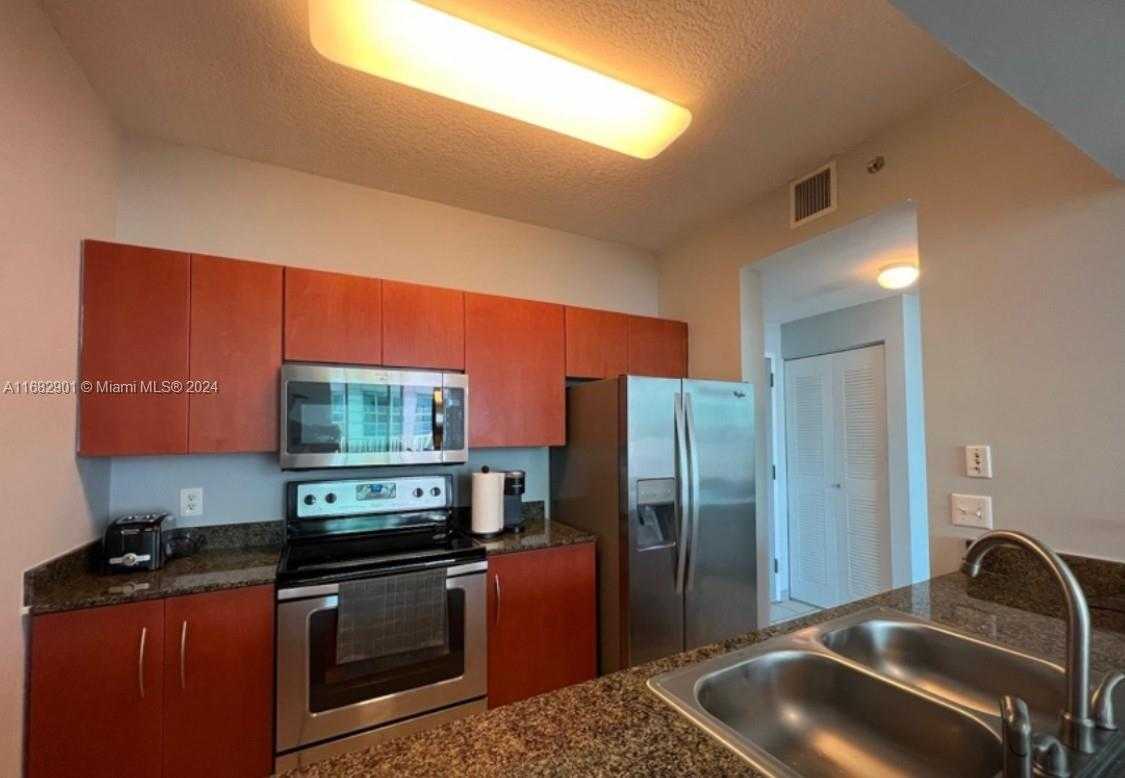 Small Image of 1200 BRICKELL BAY DR #PH4204, Miami Number 18