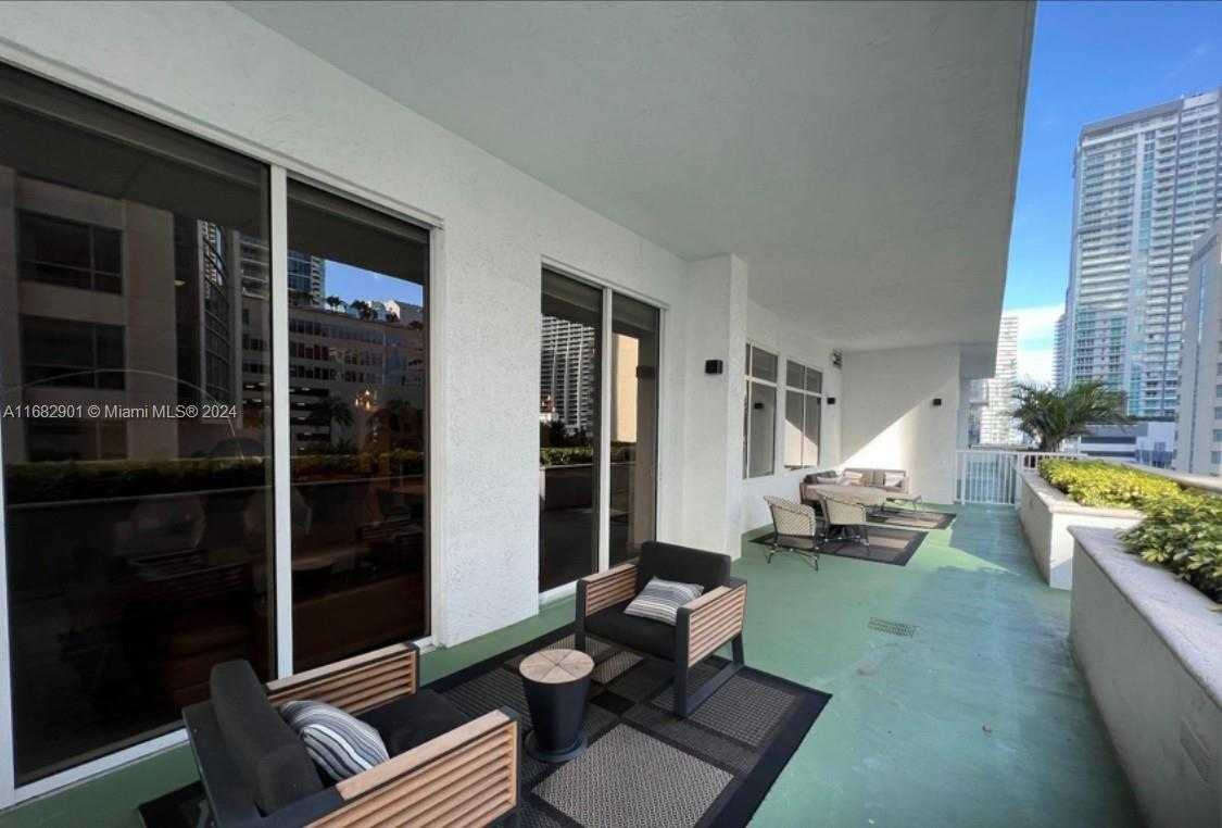 Small Image of 1200 BRICKELL BAY DR #PH4204, Miami Number 22