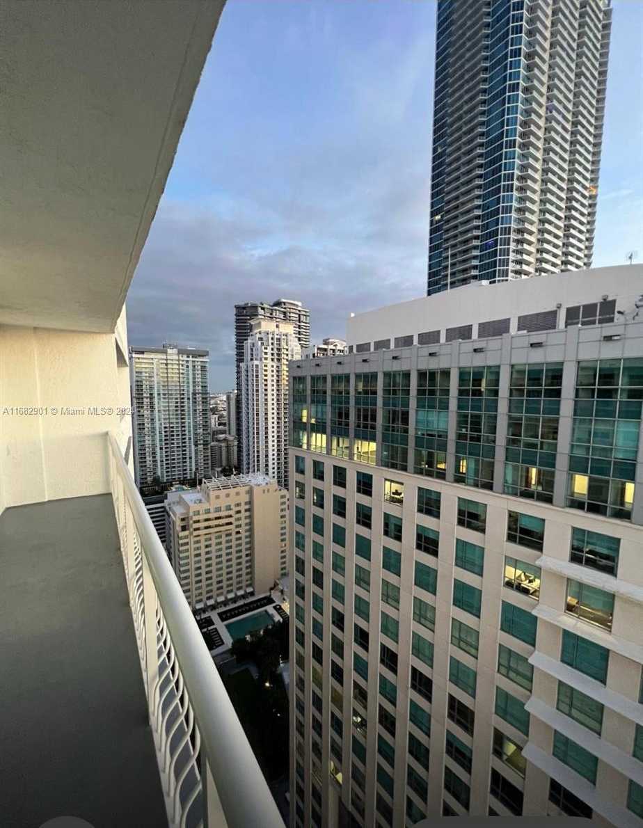 Small Image of 1200 BRICKELL BAY DR #PH4204, Miami Number 23