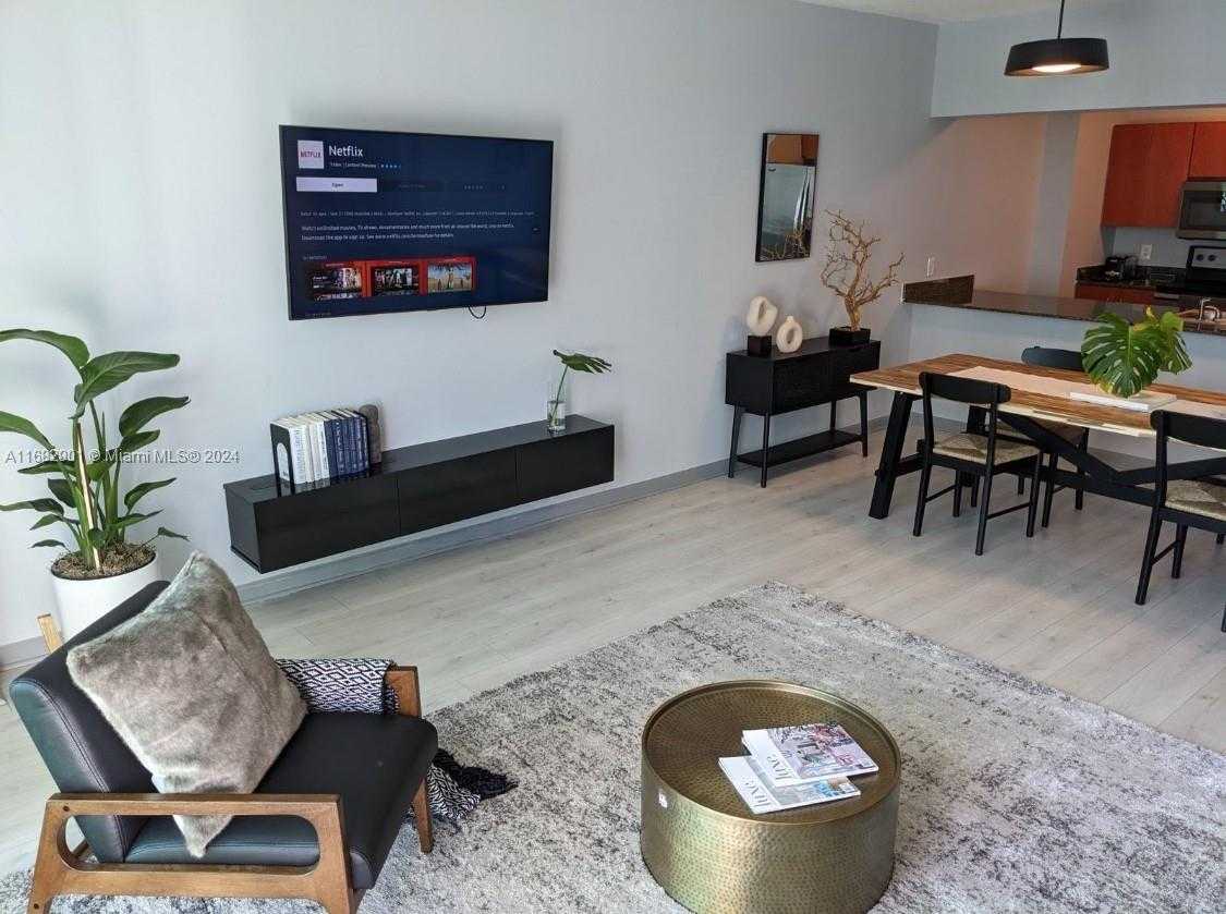 Small Image of 1200 BRICKELL BAY DR #PH4204, Miami Number 3