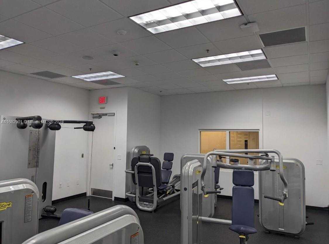 Small Image of 1200 BRICKELL BAY DR #PH4204, Miami Number 31