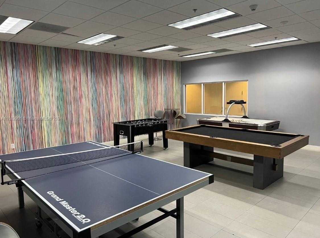 Small Image of 1200 BRICKELL BAY DR #PH4204, Miami Number 33