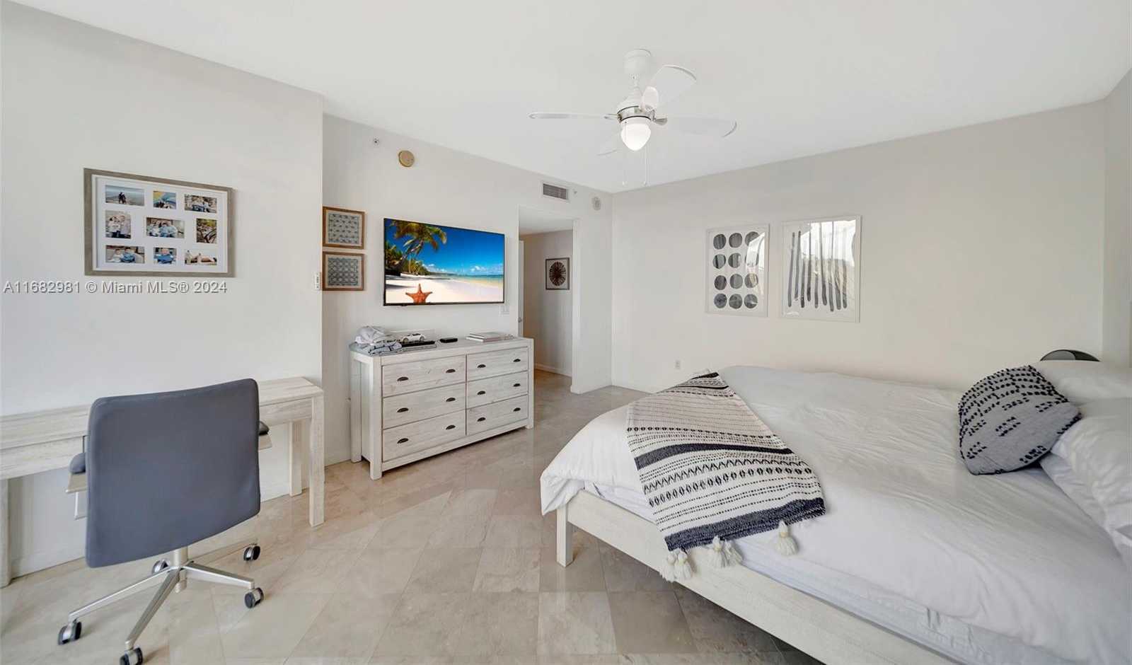 Small Image of 6051 NORTH OCEAN DR #503, Hollywood Number 19
