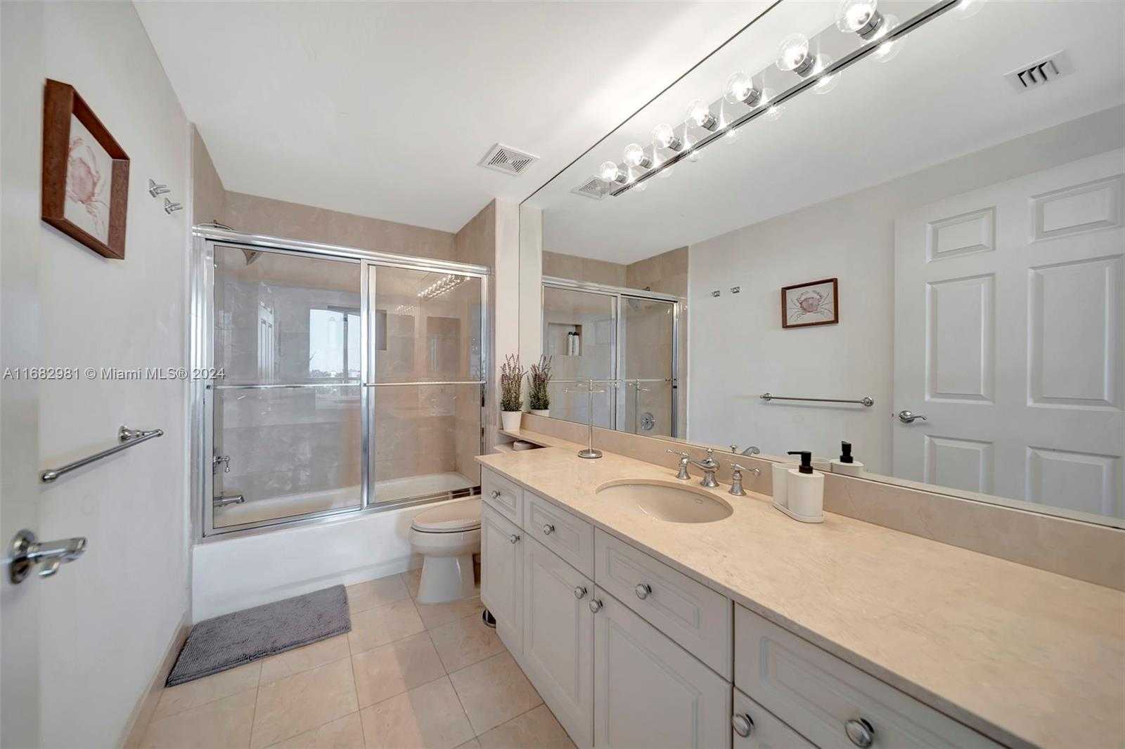 Small Image of 6051 NORTH OCEAN DR #503, Hollywood Number 22