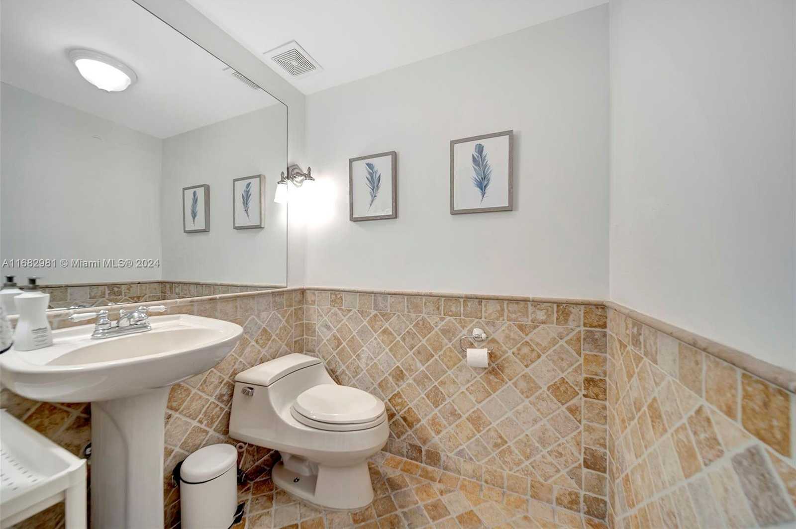Small Image of 6051 NORTH OCEAN DR #503, Hollywood Number 24