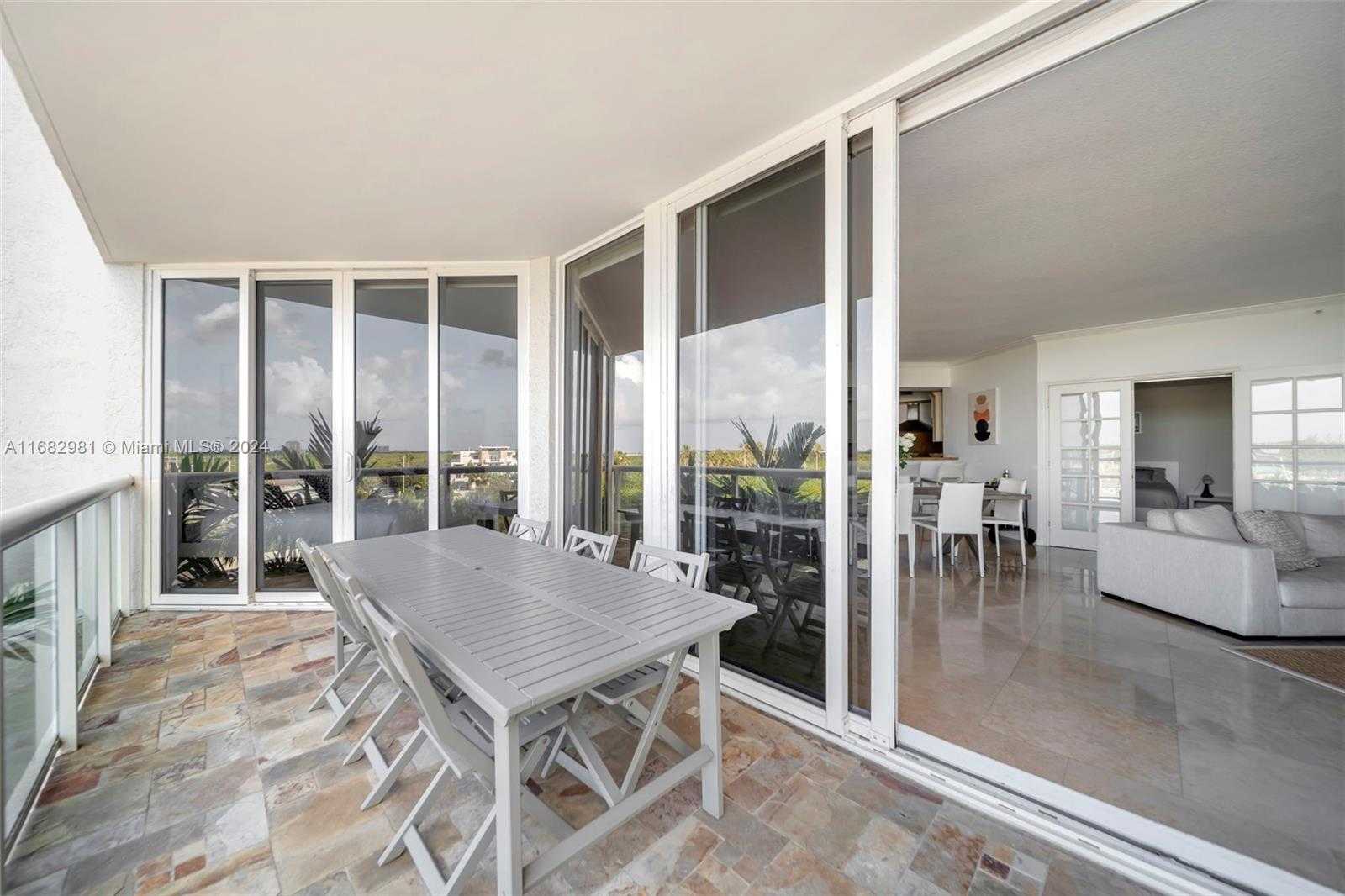 Small Image of 6051 NORTH OCEAN DR #503, Hollywood Number 32