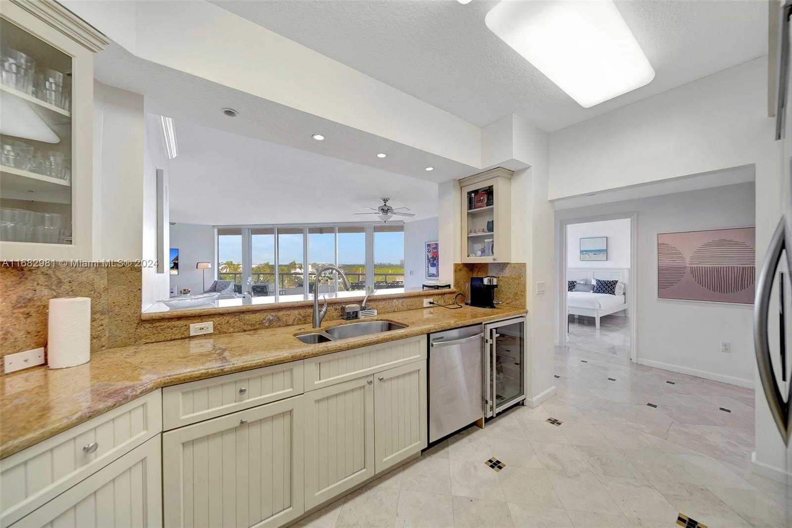 Small Image of 6051 NORTH OCEAN DR #503, Hollywood Number 5