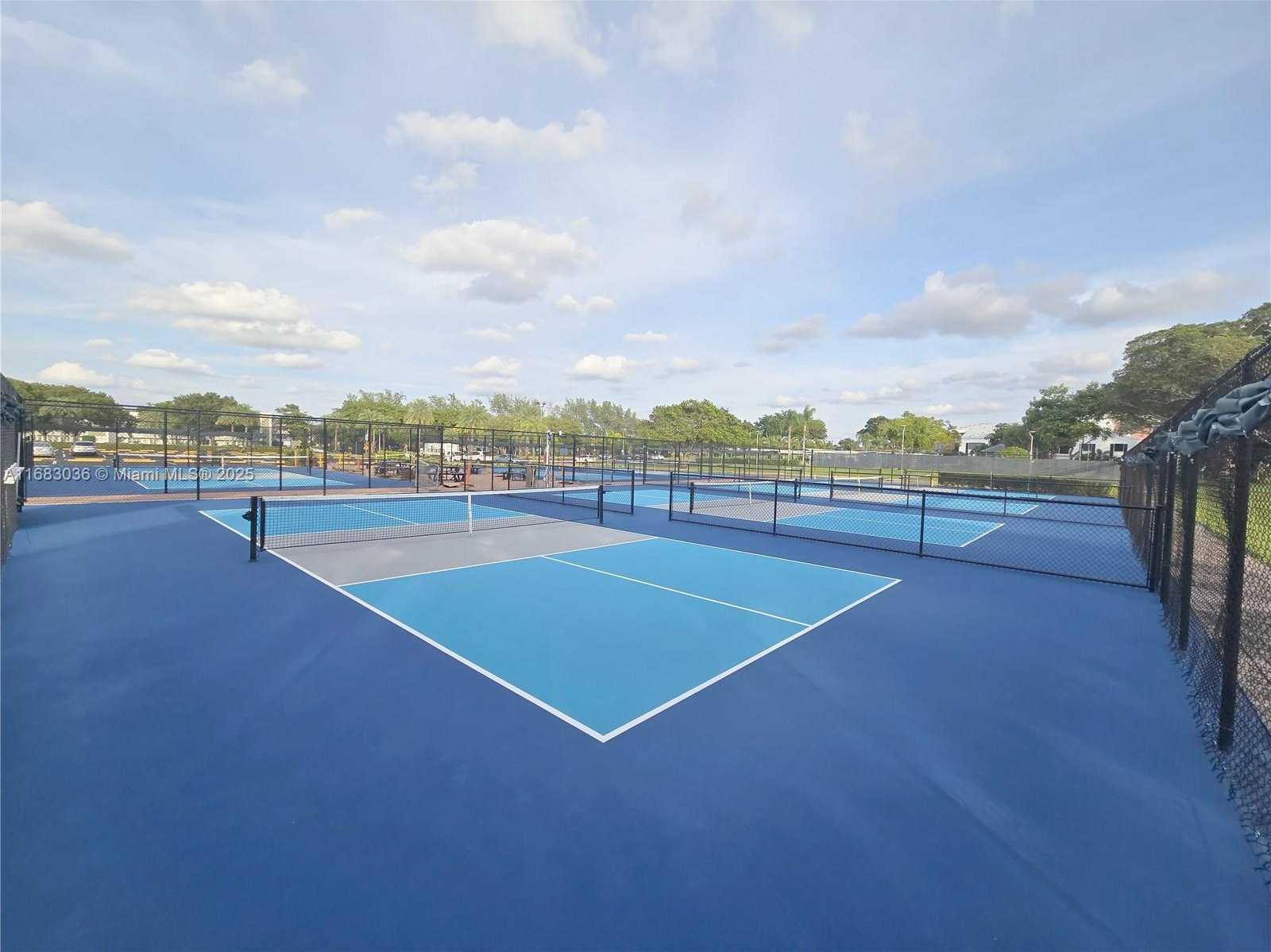 Small Image of 4103 NEWPORT U #4103, Deerfield Beach Number 22