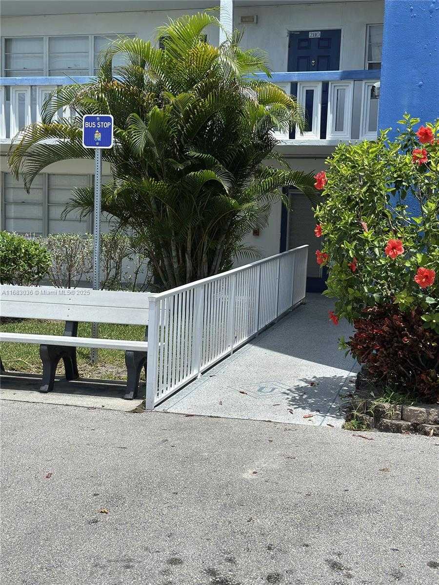 Small Image of 4103 NEWPORT U #4103, Deerfield Beach Number 33