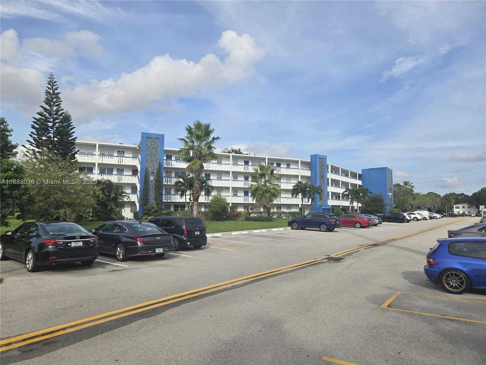 Small Image of 4103 NEWPORT U #4103, Deerfield Beach Number 36
