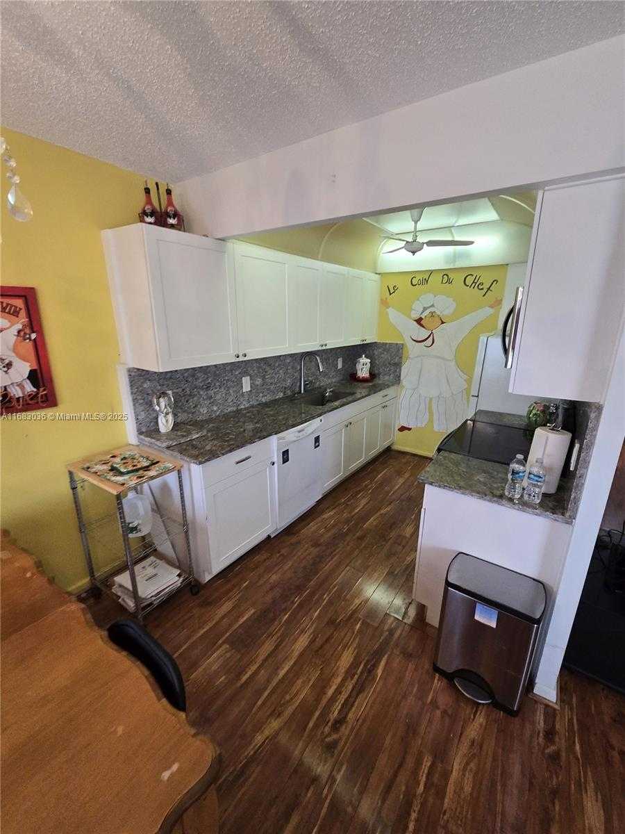 Small Image of 4103 NEWPORT U #4103, Deerfield Beach Number 7