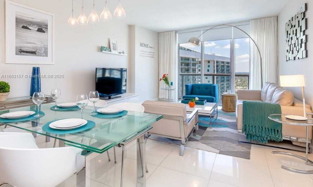 Small Image of 485 BRICKELL AVE #3906, Miami Number 5