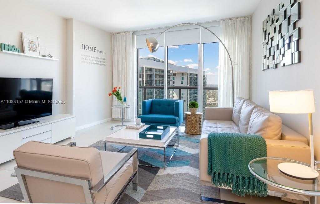 Small Image of 485 BRICKELL AVE #3906, Miami Number 6