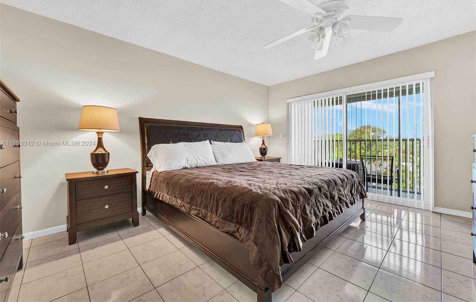 Small Image of 330 SOUTH EAST 2ND ST #303F, Hallandale Beach Number 17