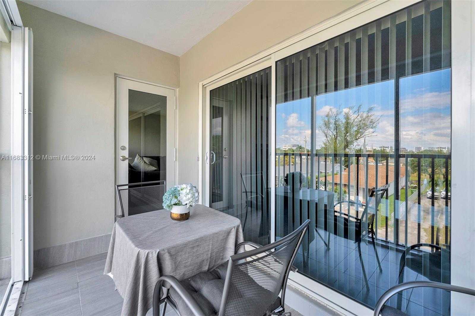 Small Image of 330 SOUTH EAST 2ND ST #303F, Hallandale Beach Number 20