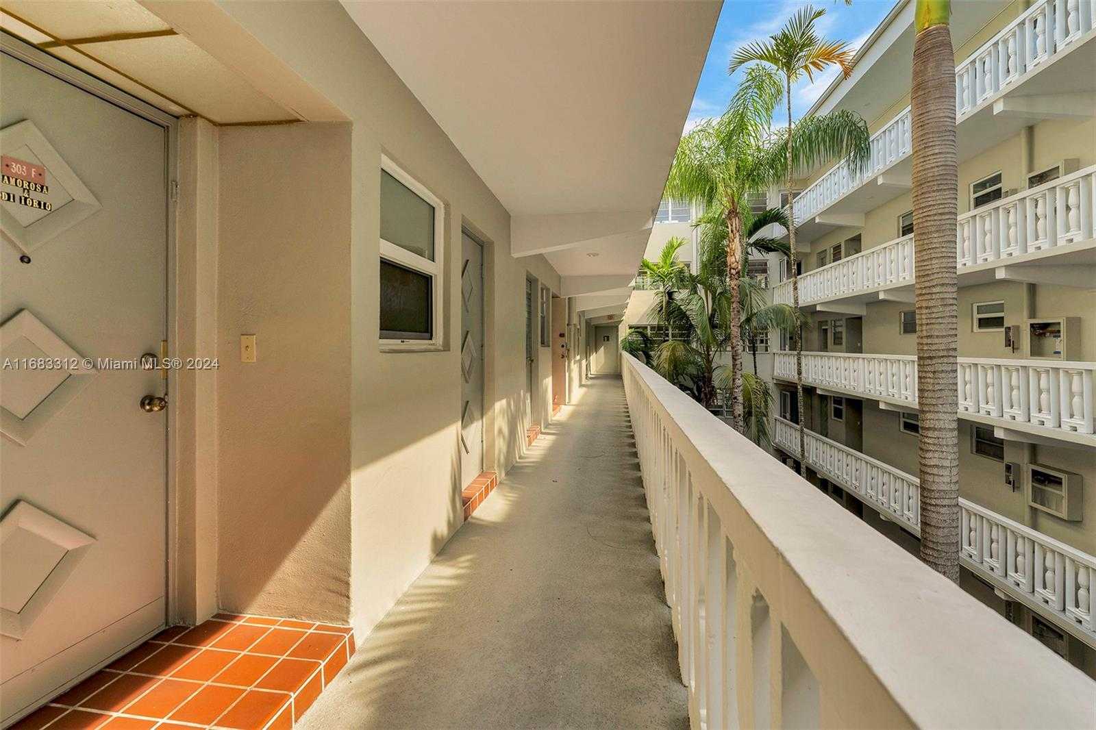 Small Image of 330 SOUTH EAST 2ND ST #303F, Hallandale Beach Number 22