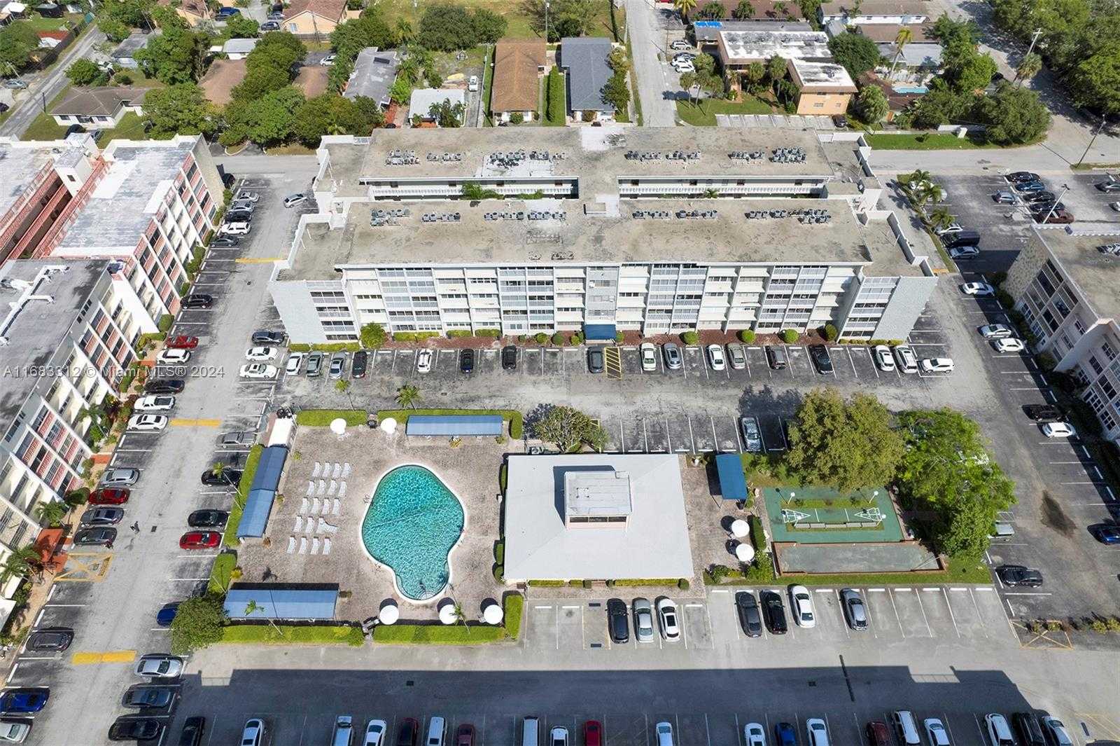 Small Image of 330 SOUTH EAST 2ND ST #303F, Hallandale Beach Number 26
