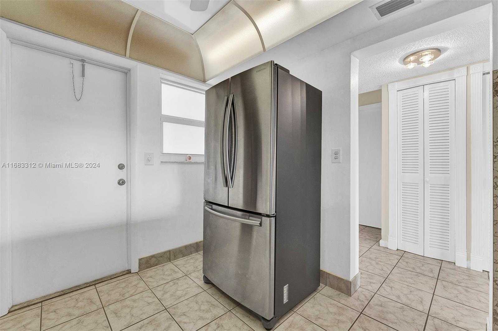 Small Image of 330 SOUTH EAST 2ND ST #303F, Hallandale Beach Number 7