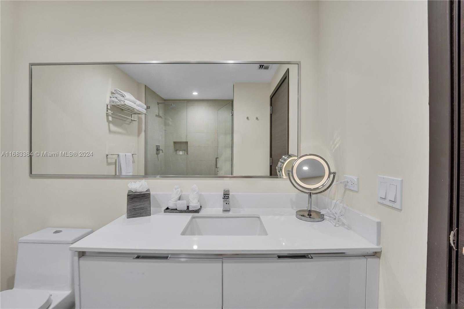 Small Image of 777 NORTH OCEAN DR #S314, Hollywood Number 14