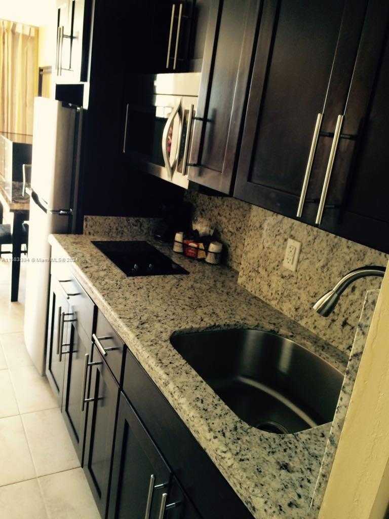 Small Image of 19201 COLLINS AVE #1132, Sunny Isles Beach Number 4
