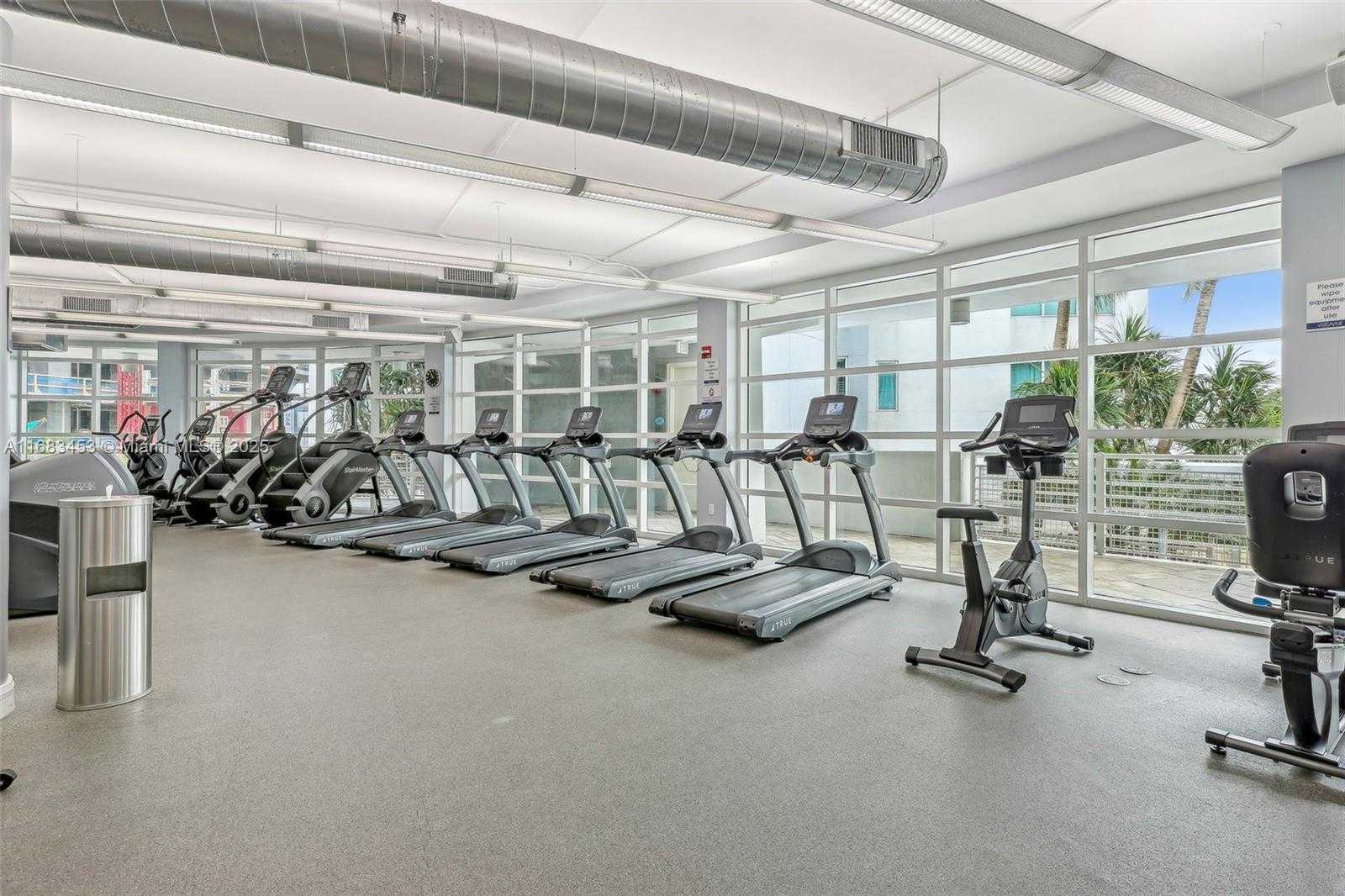 Small Image of 244 BISCAYNE BLVD #2203, Miami Number 49